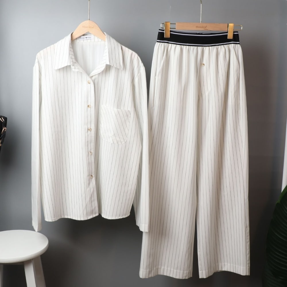 Pyjama blanc rayé noir en coton à manches longues pour femme pyjama blanc raye noir en coton a manches longues pour femme