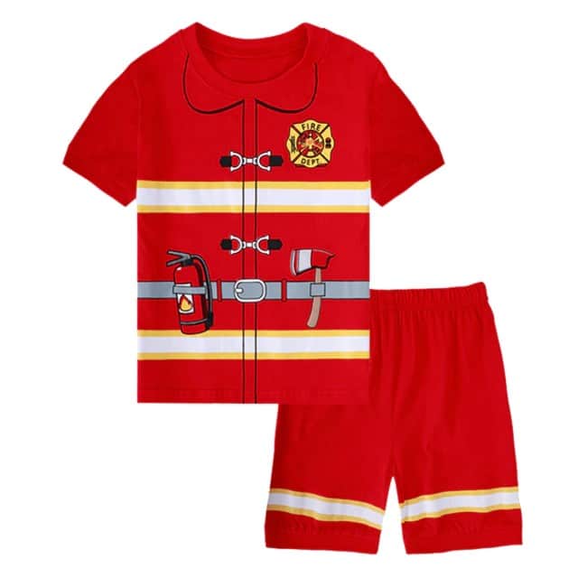 Pyjama t-shirt et short pompier pour garçon rouge à la mode