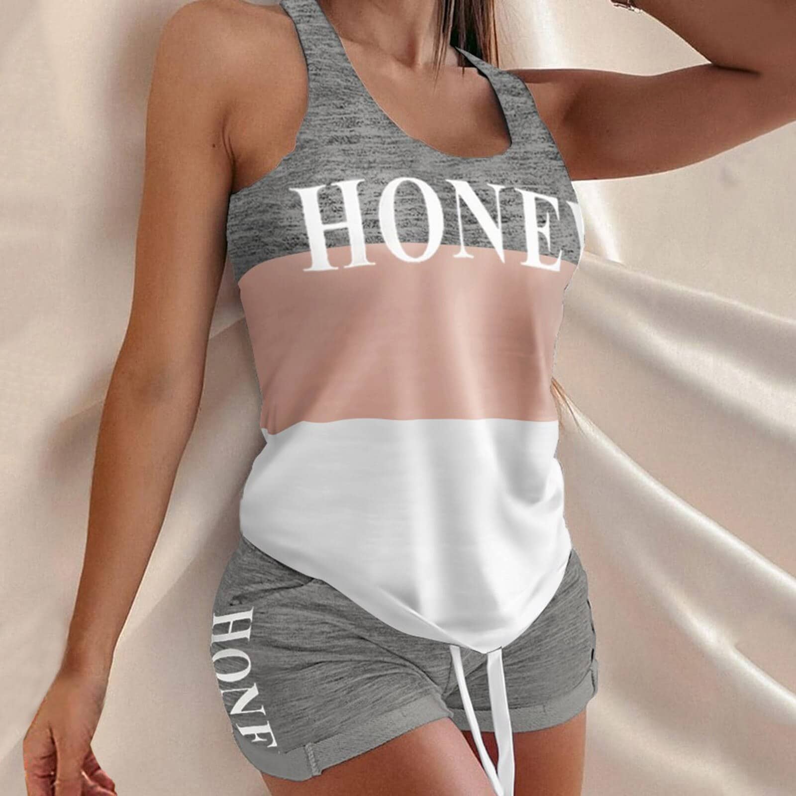 Pyjama débardeur à rayure gris, rose et blanc avec short avec motif honey