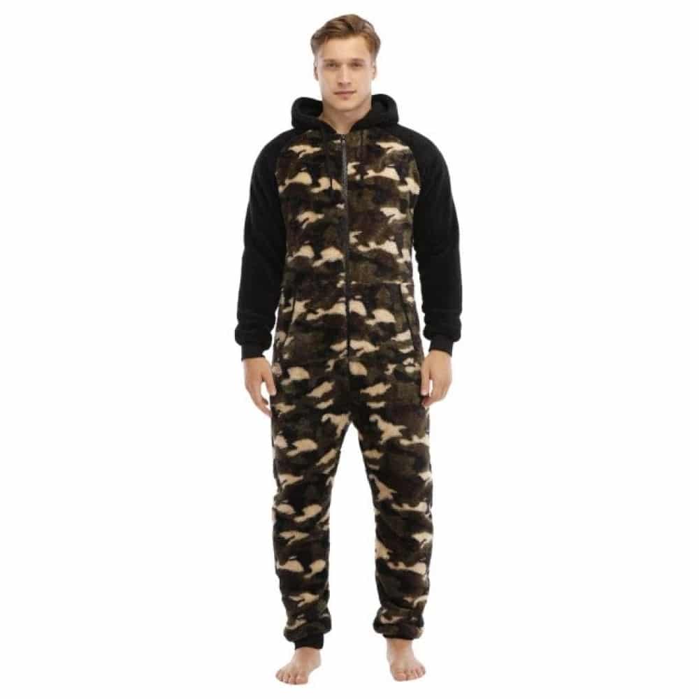 Combinaison pyjama polaire à motif militaire combinaison pyjama polaire a motif militaire s