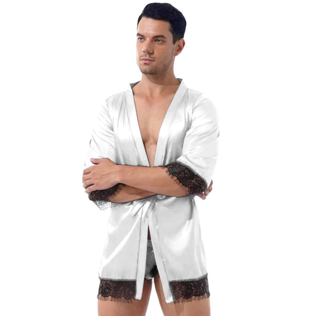 Pyjama blanc en Satin à manches longues pour hommes avec bordure en dentelle pyjama blanc en satin a manches longues pour hommes avec bordure en dentelle 44