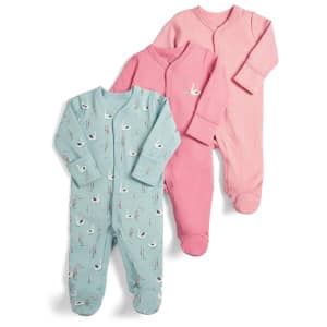 Pyjama combinaison bébé 3 pièces à motif oie avec un fond blanc