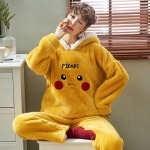 Pyjama pikachu jaune pour femme adulte