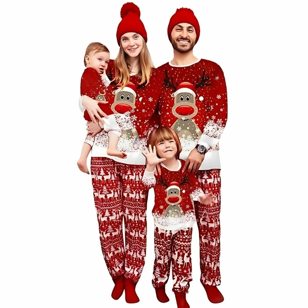 Pyjama de Noël rouge avec un renne pour la famille • Tous en Pyjama